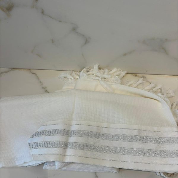 טלית שומרון מהודרת פסים כסף