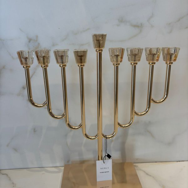 חנוכיה מהודרת זהב עם קנים קריסטל בזהב